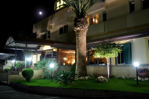 Hotel Meridiano Nápoles Exterior foto